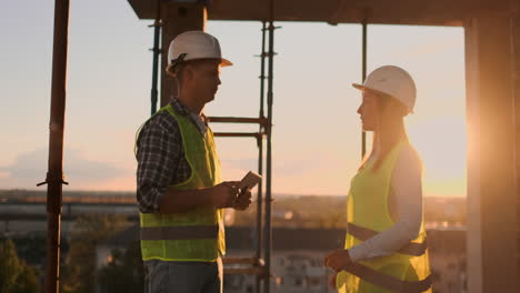 Engineers-shake-hands-to-celebrate-success-day.-Engineers-shake-hands-after-success-day-and-celebrate-success-and-establish-partnership